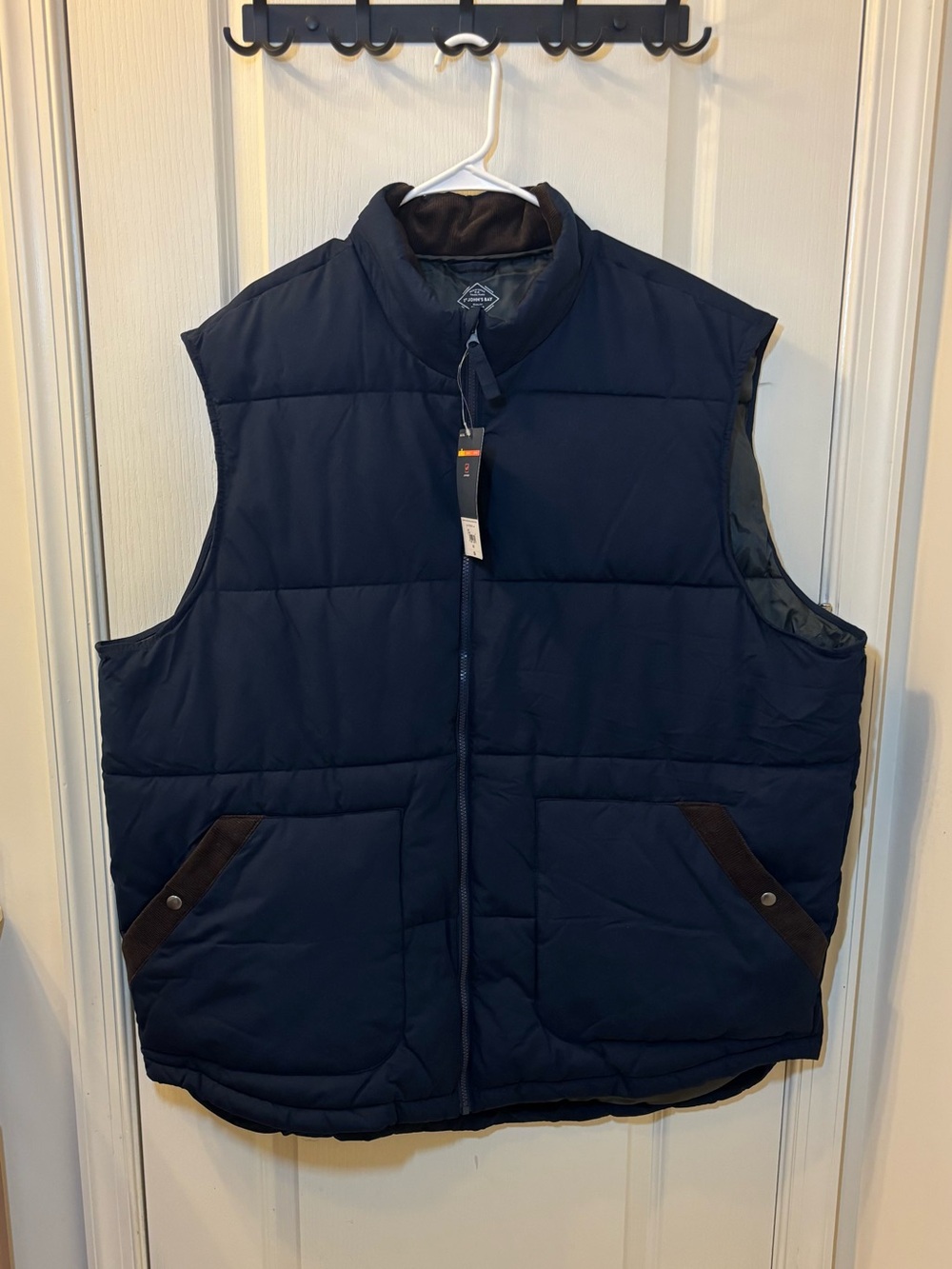 St John’s Bay Puffer Vest Men 3XLT Big Tall Navy Blue Corduroy Trim NWT